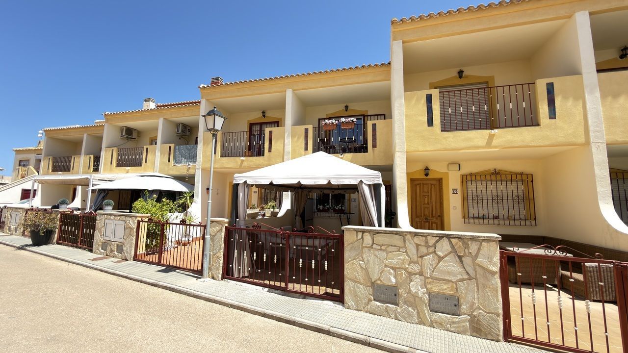 Dorpshuizen in La Zenia, Costa Blanca, te koop