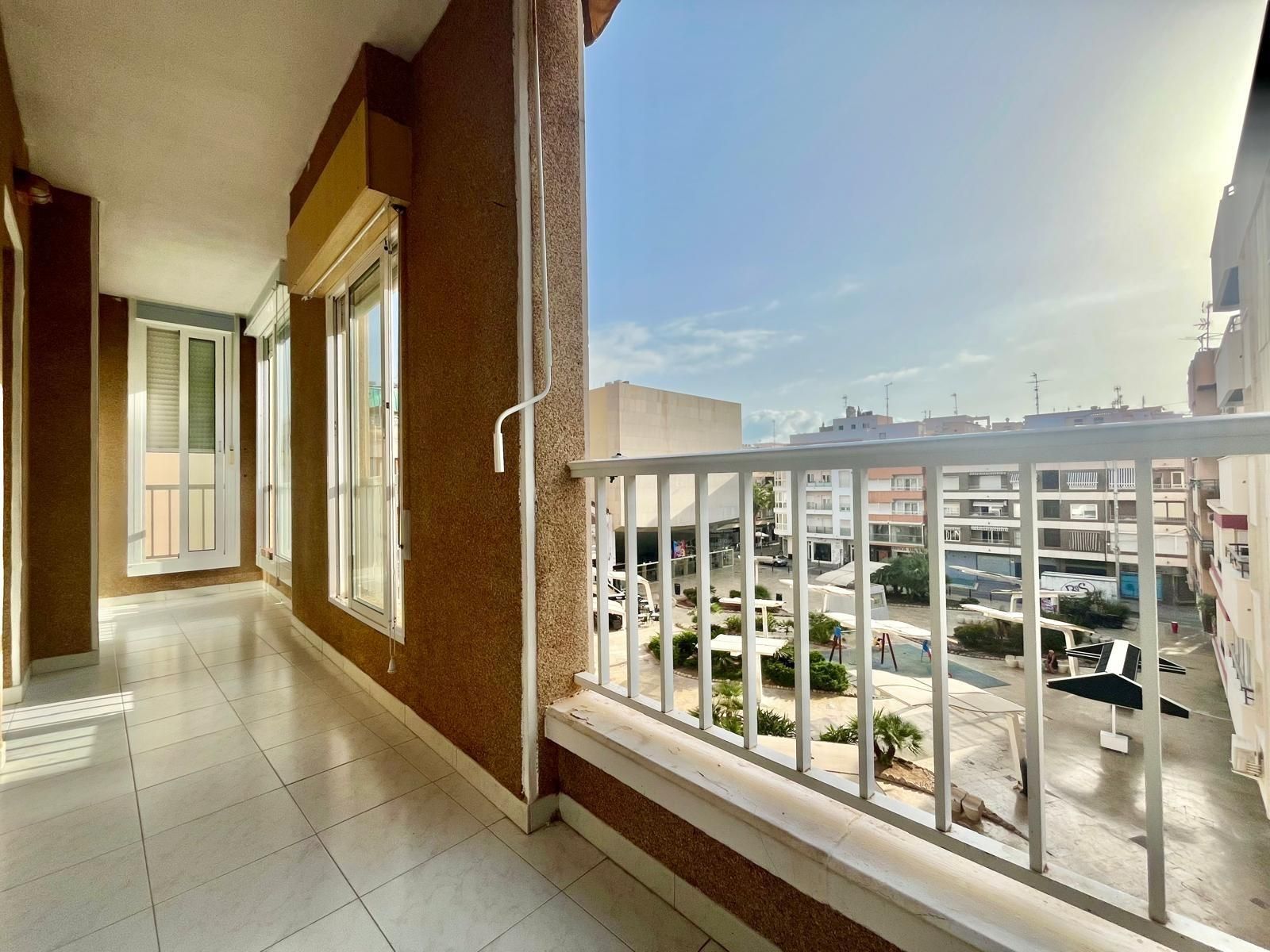 Apartamento en Torrevieja, Torrevieja, venta