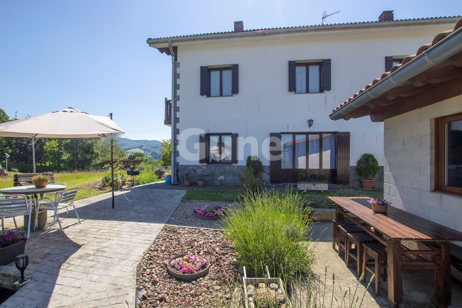 Casa adosada en Orendain, venta