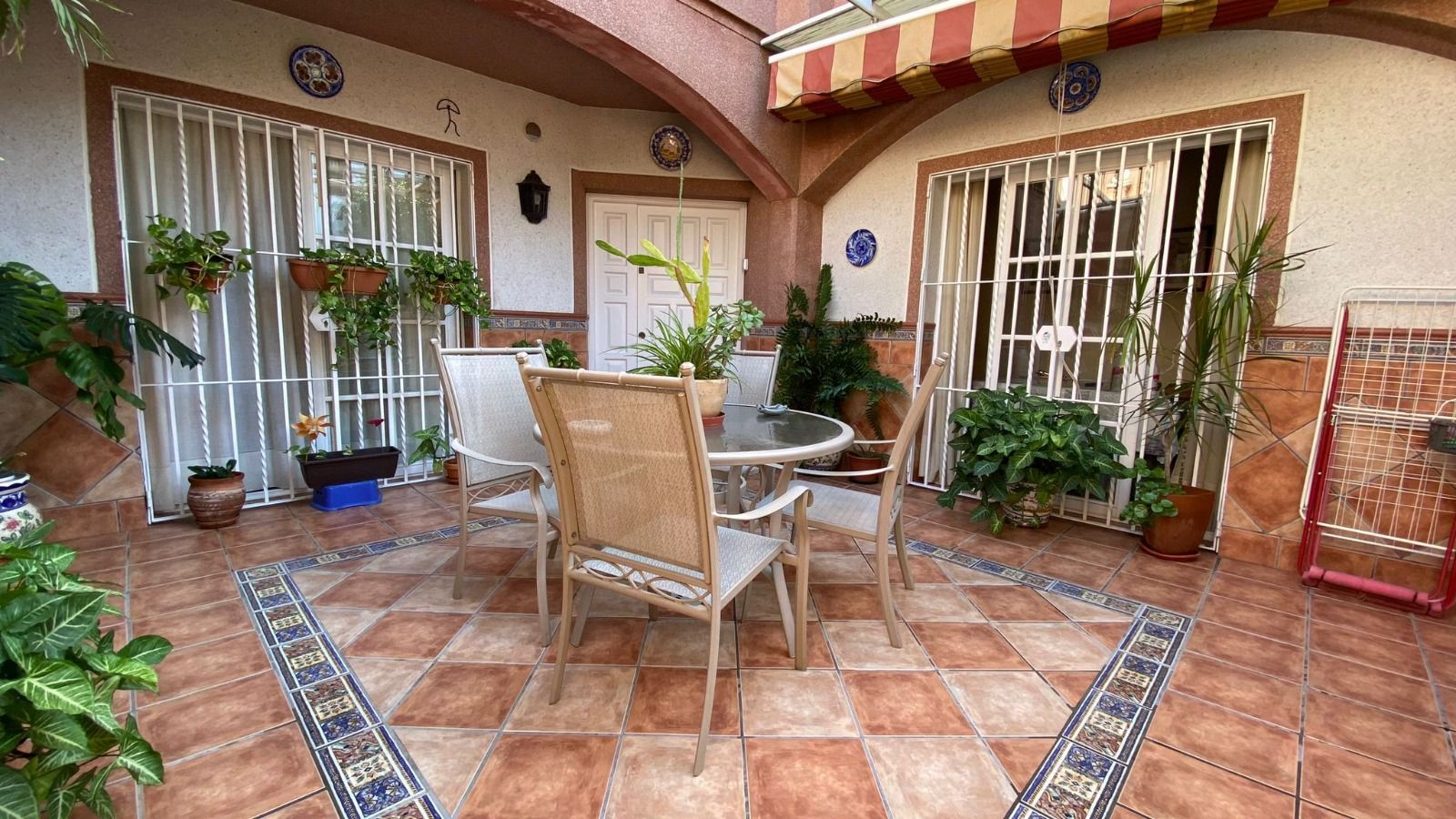 Villa i Sevilla, Sevilla Este, salg