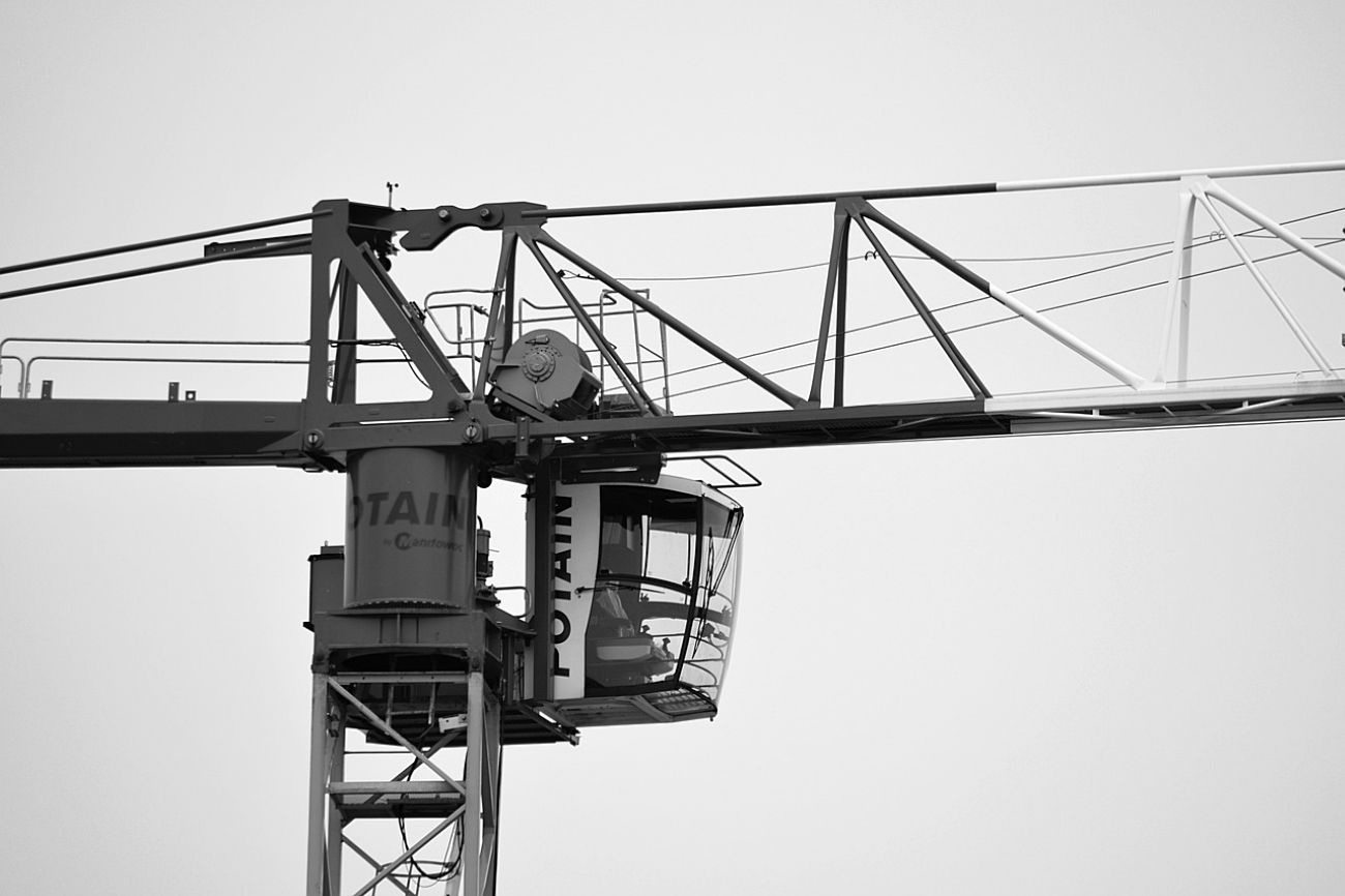 crane-1653324_1280_4.jpg