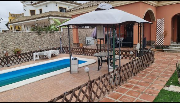 Casa / Chalet en Chiclana de la Frontera, venta