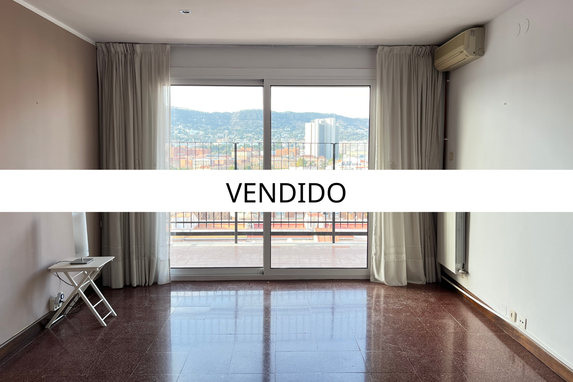 Flat in Barcelona, for sale
