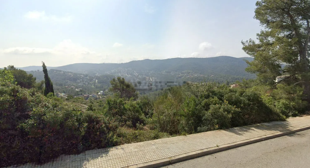 parcelas en vallirana ·  60000€