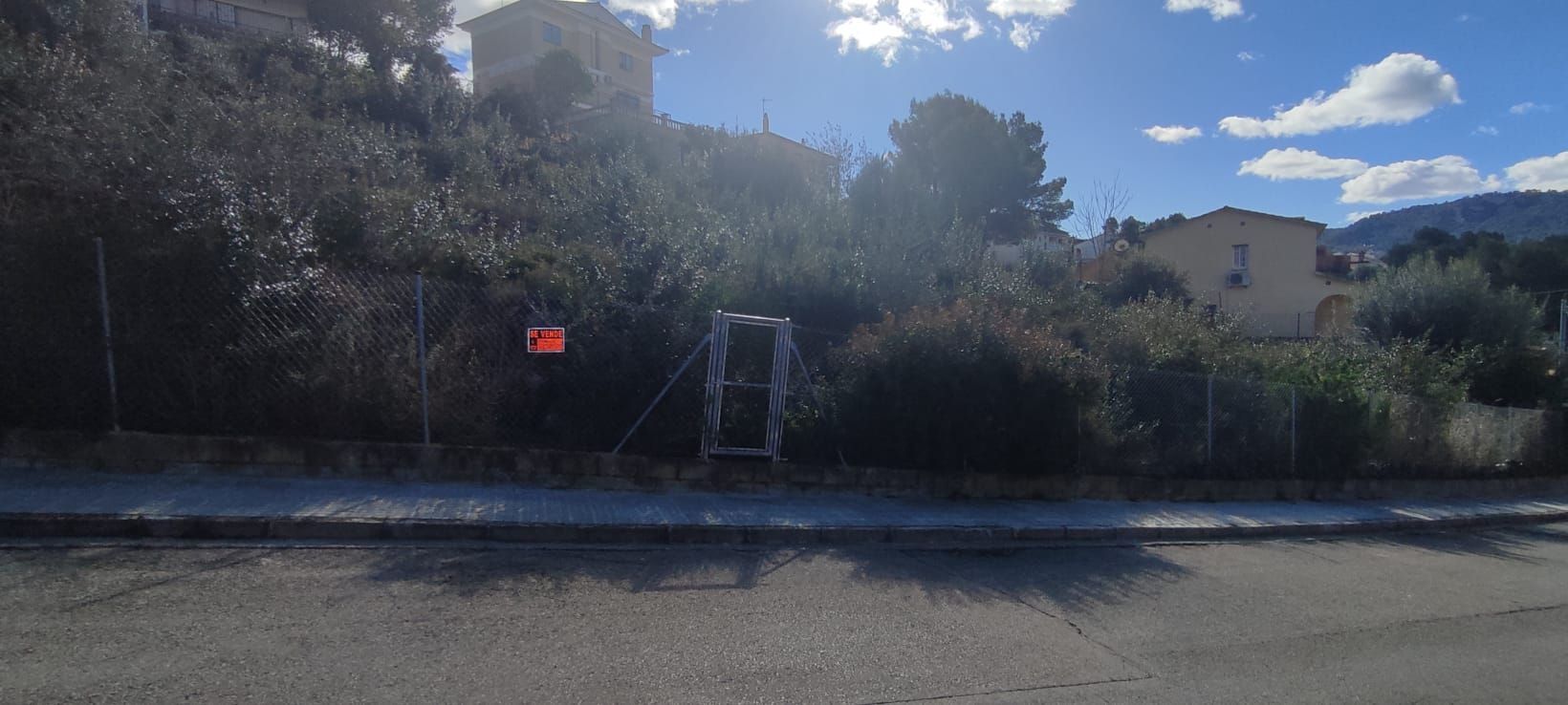 parcela en vallirana · can-batlle 216000€