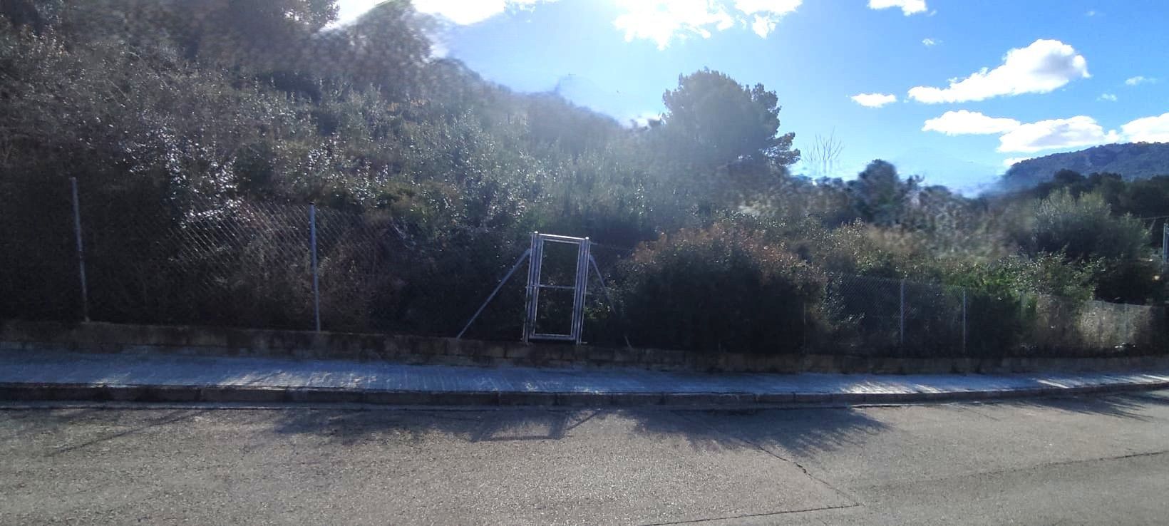 parcela en vallirana · can-batlle 216000€