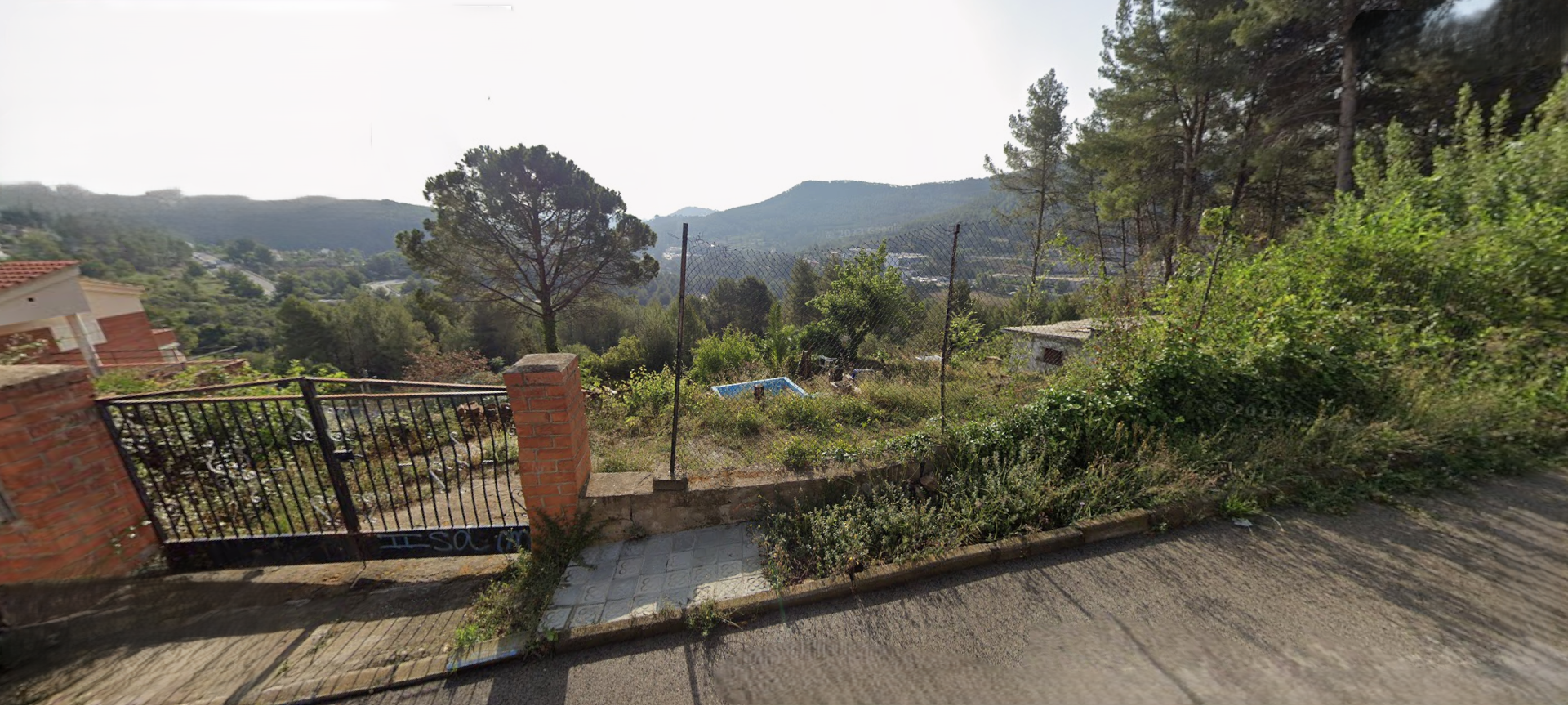 parcelas en vallirana · la-pinatella 60000€