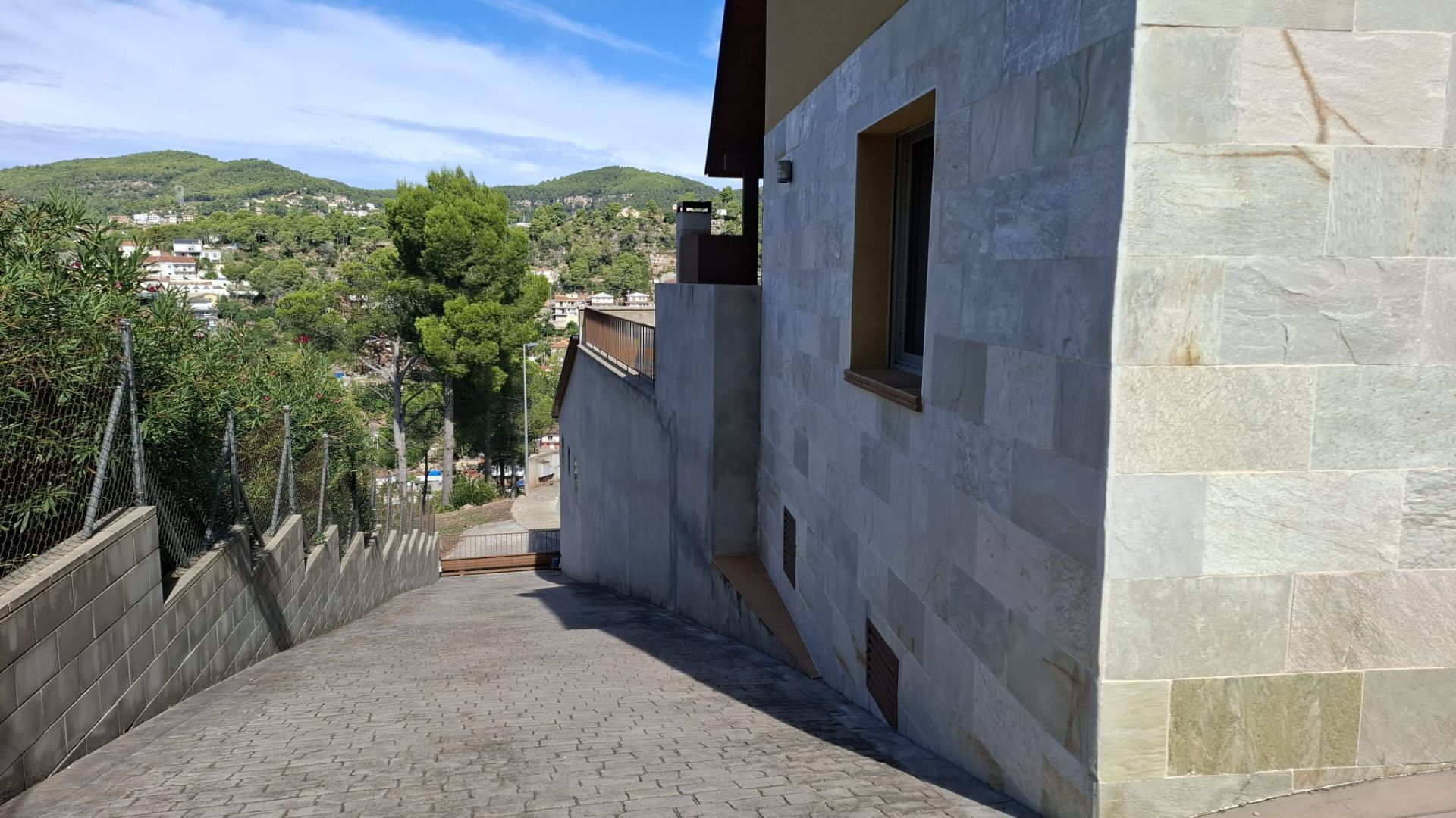 casas--chalets en vallirana ·  519000€