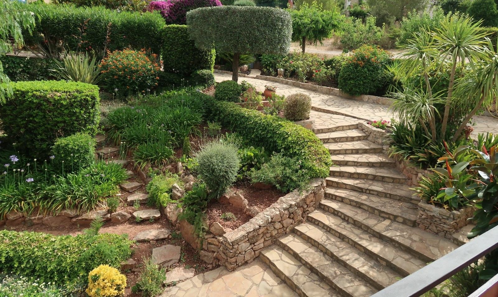 casas--chalets en vallirana ·  392000€