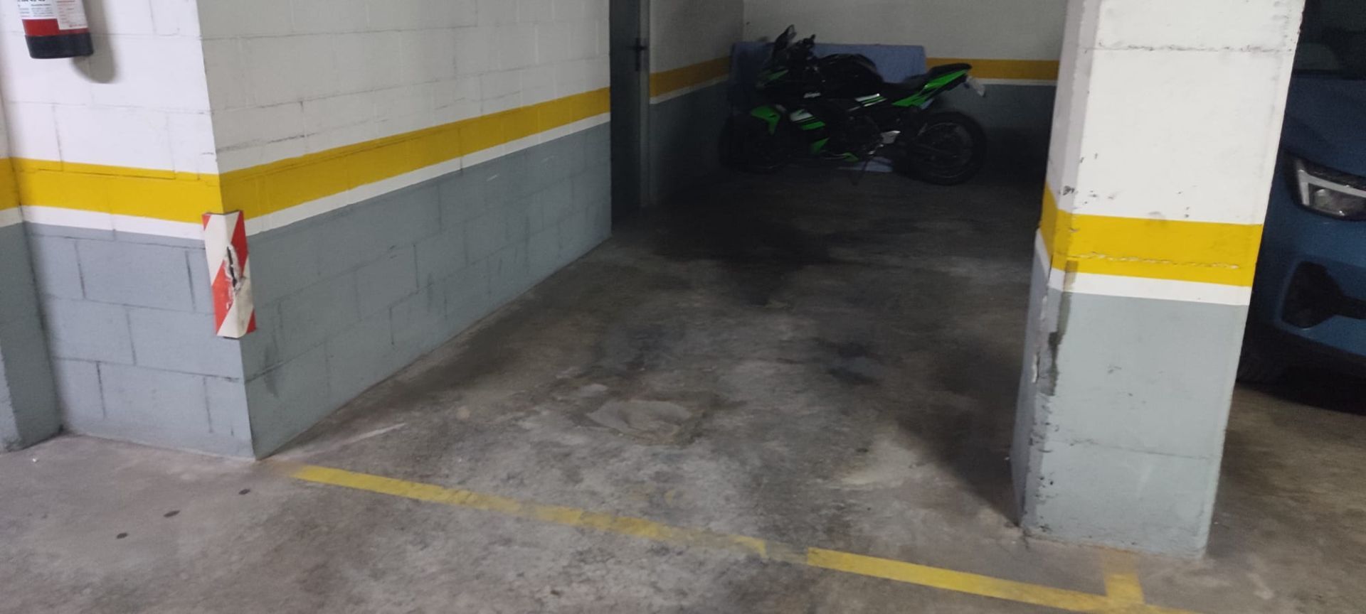 garaje en vallirana ·  25500€