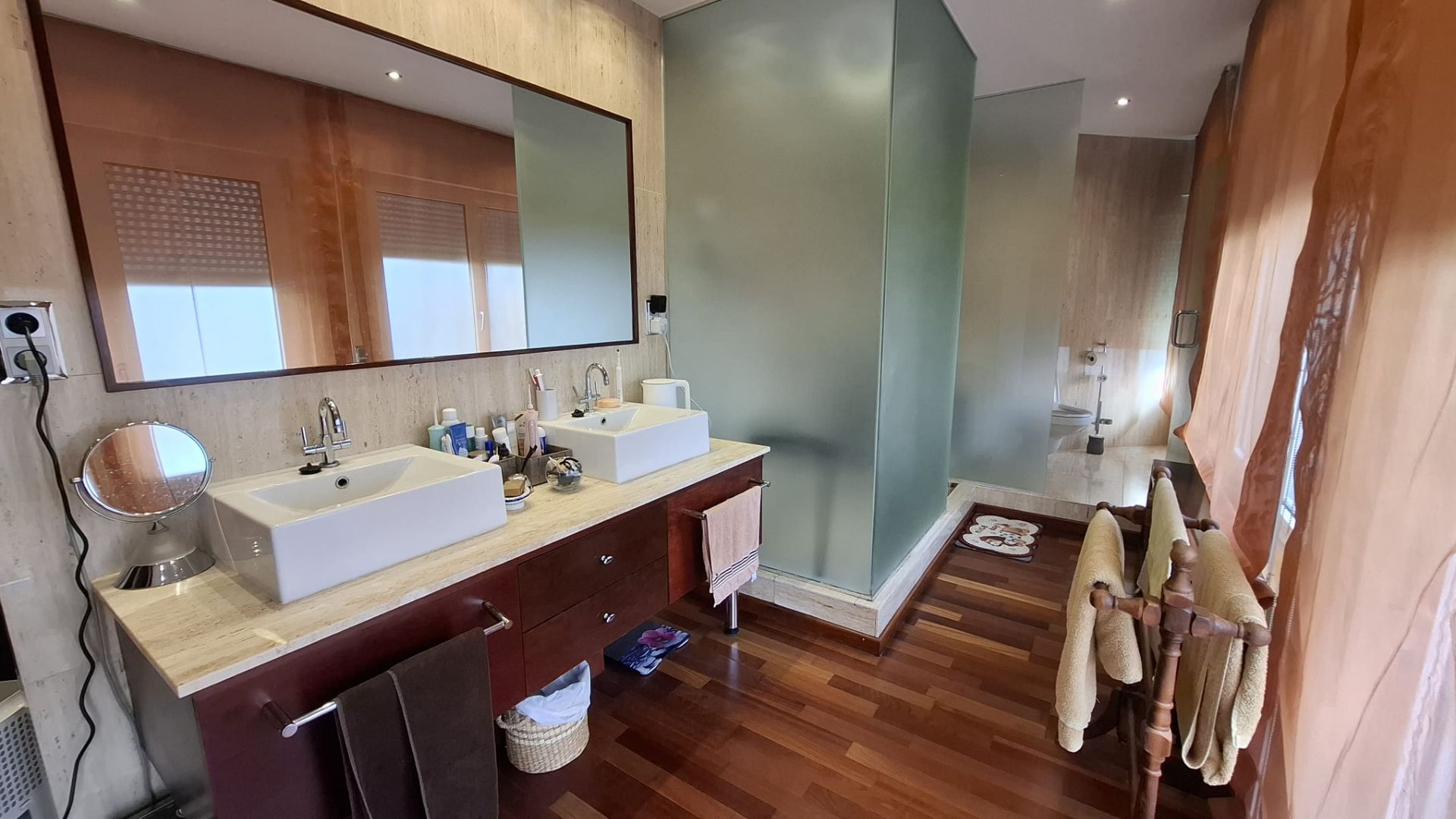 casas--chalets en vallirana ·  850000€