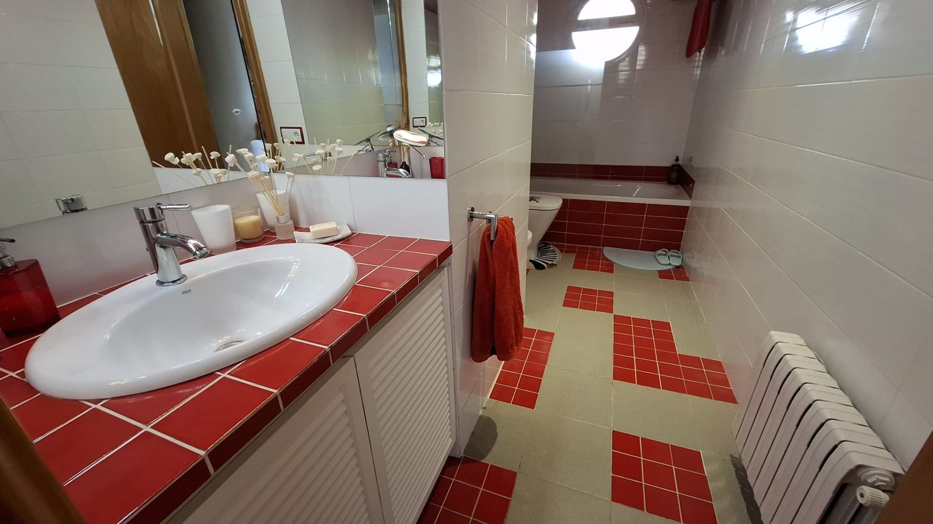 casas--chalets en vallirana ·  850000€