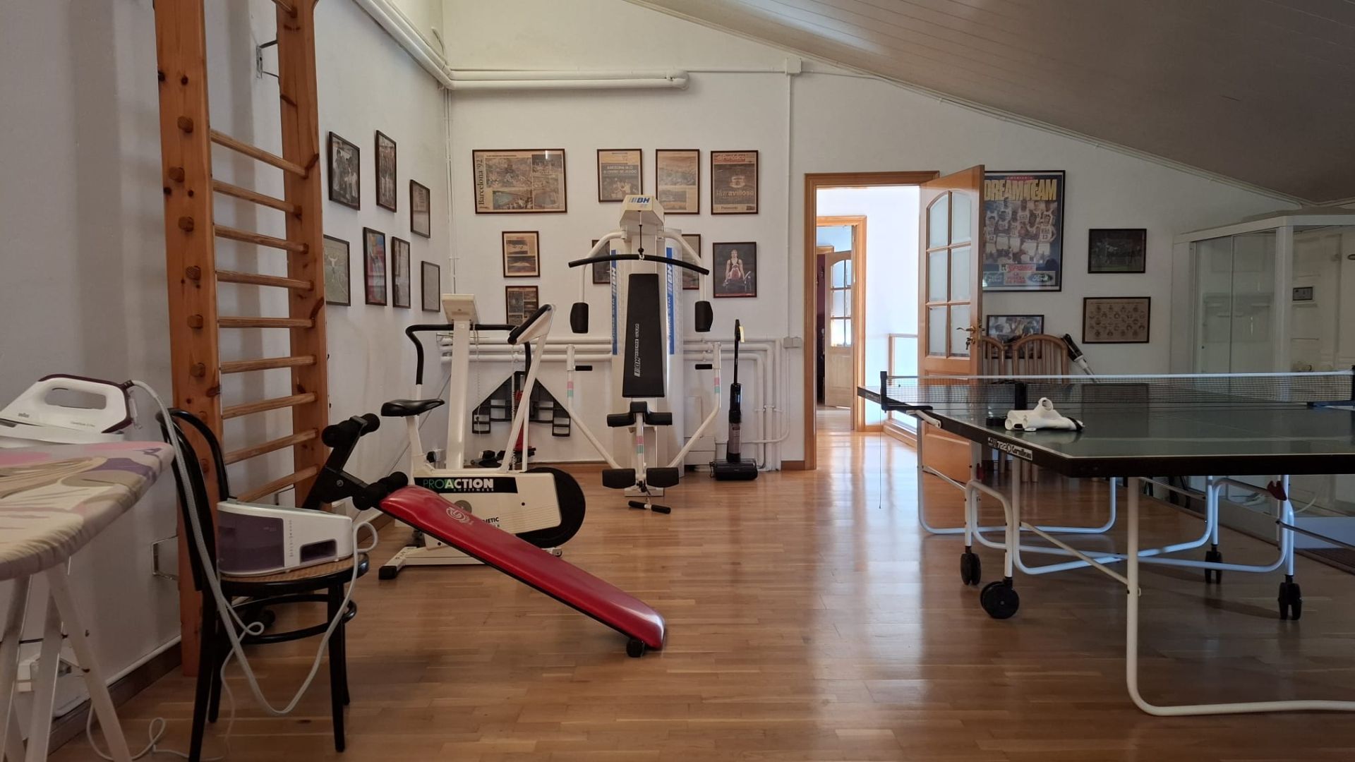 casas--chalets en vallirana ·  850000€