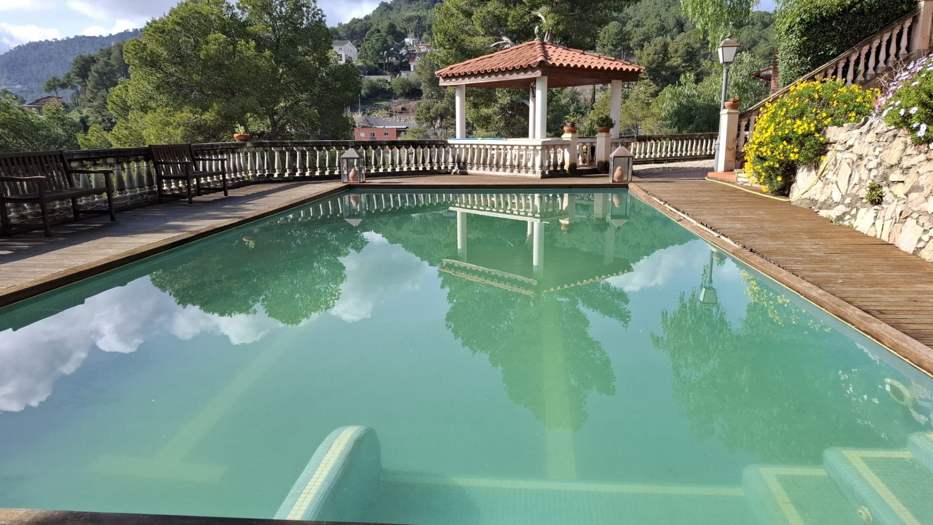 casas--chalets en vallirana ·  850000€