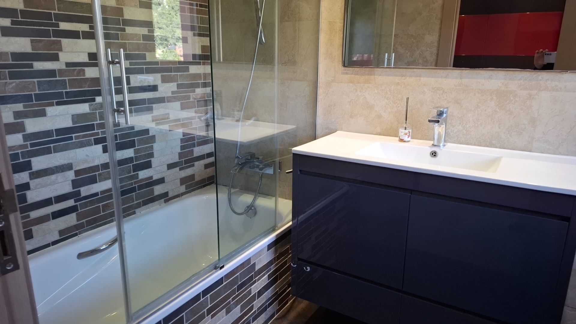 casas--chalets en vallirana ·  Array€