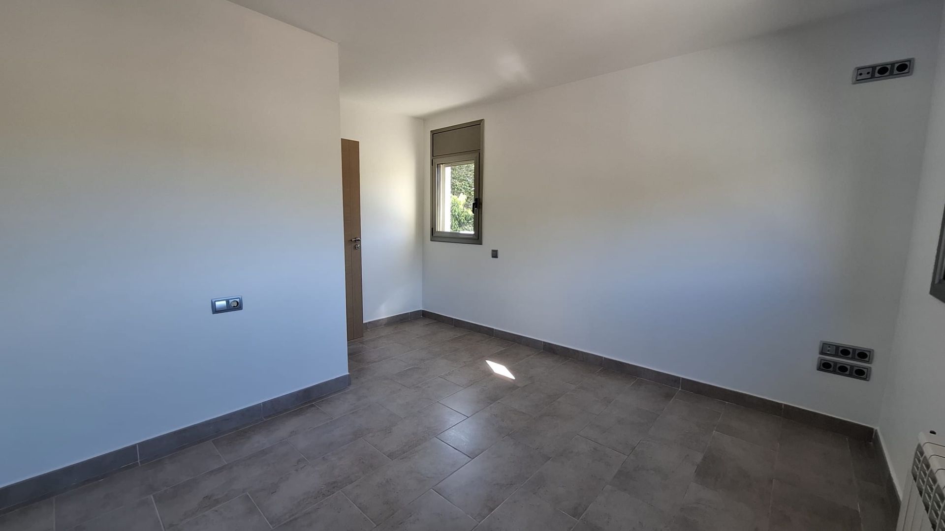 casas--chalets en vallirana ·  Array€