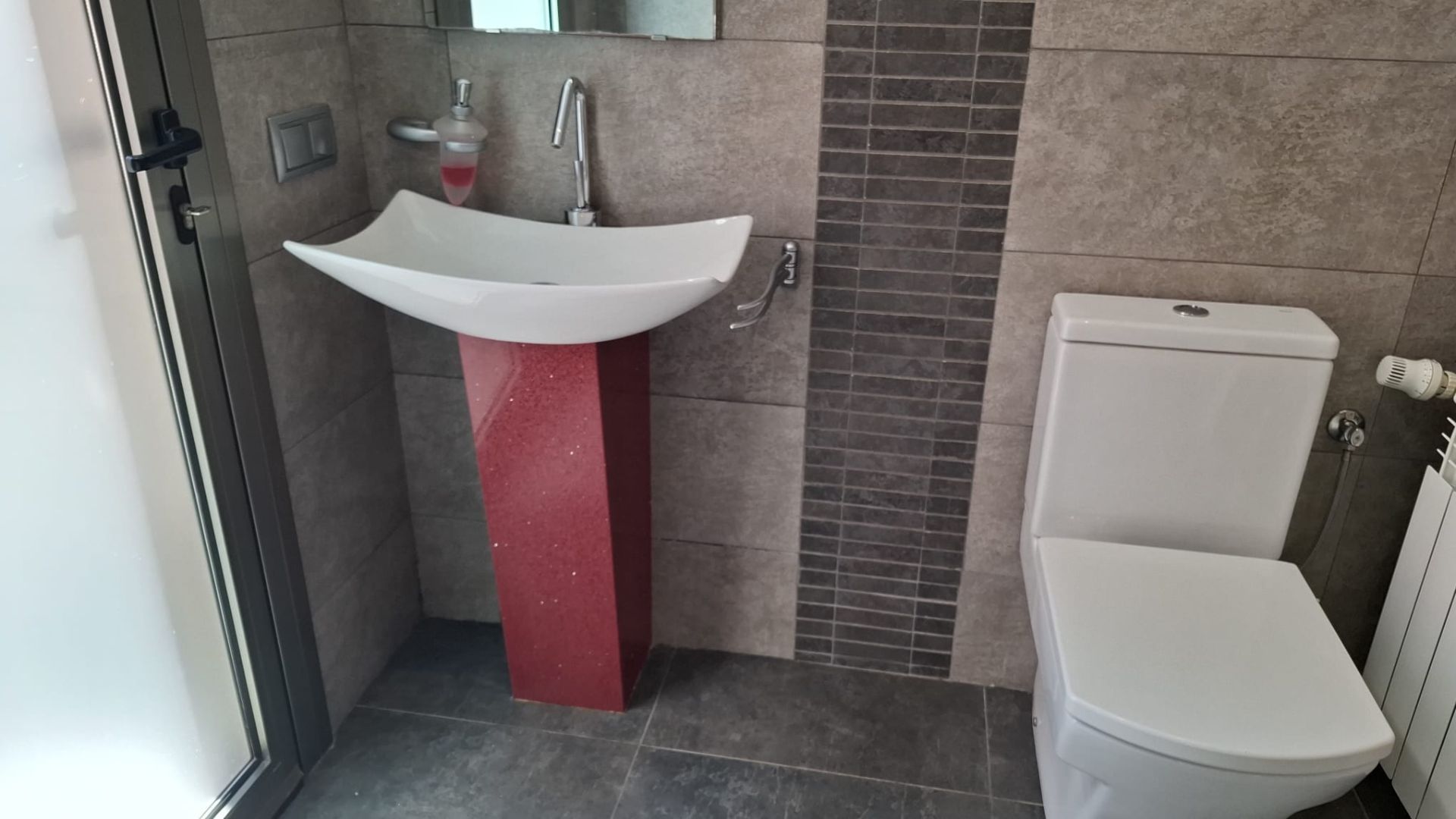 casas--chalets en vallirana ·  Array€