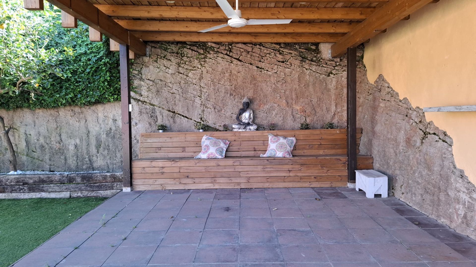 casas--chalets en vallirana ·  Array€