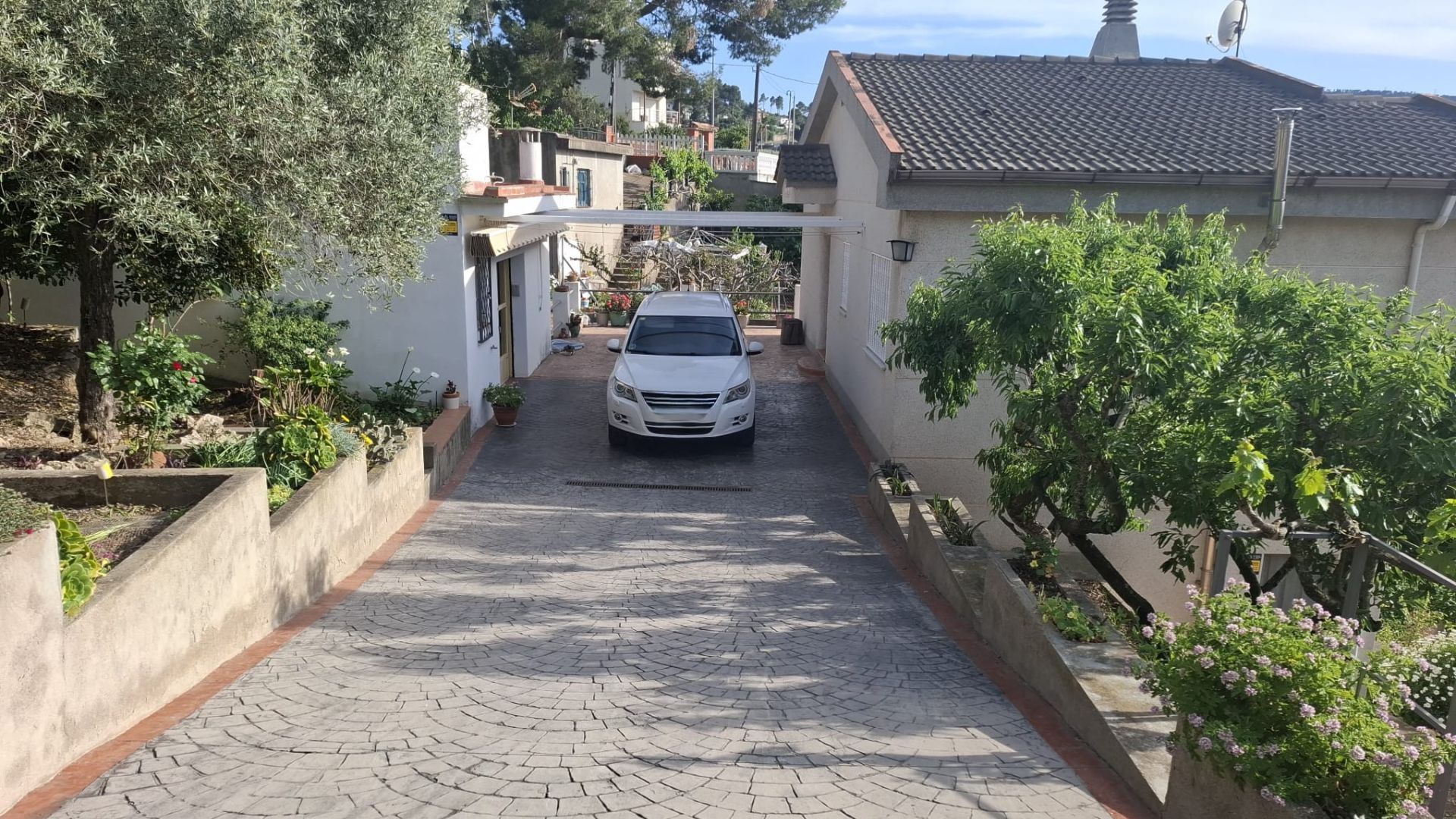 casas--chalets en vallirana ·  390000€
