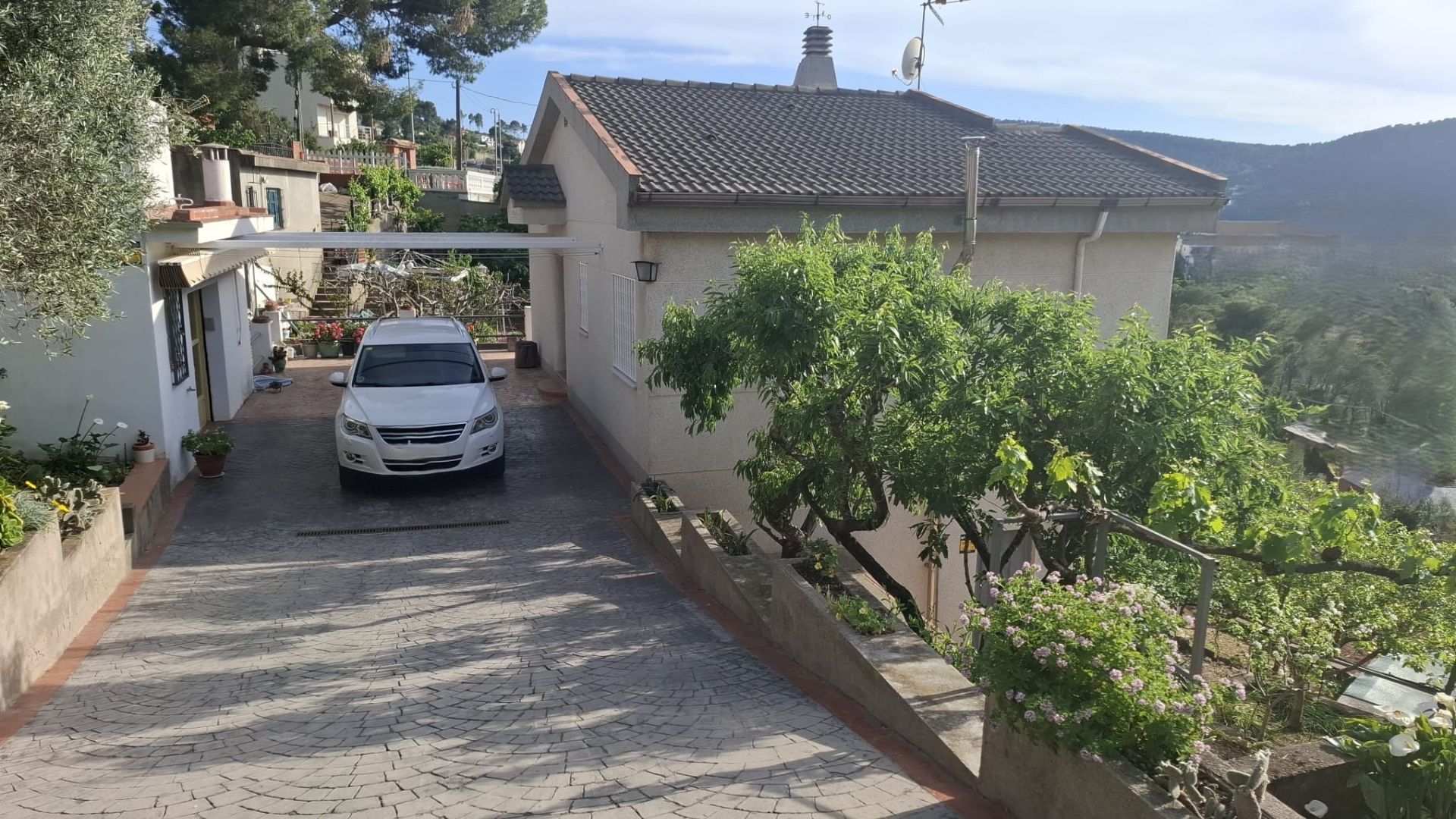 casas--chalets en vallirana ·  390000€