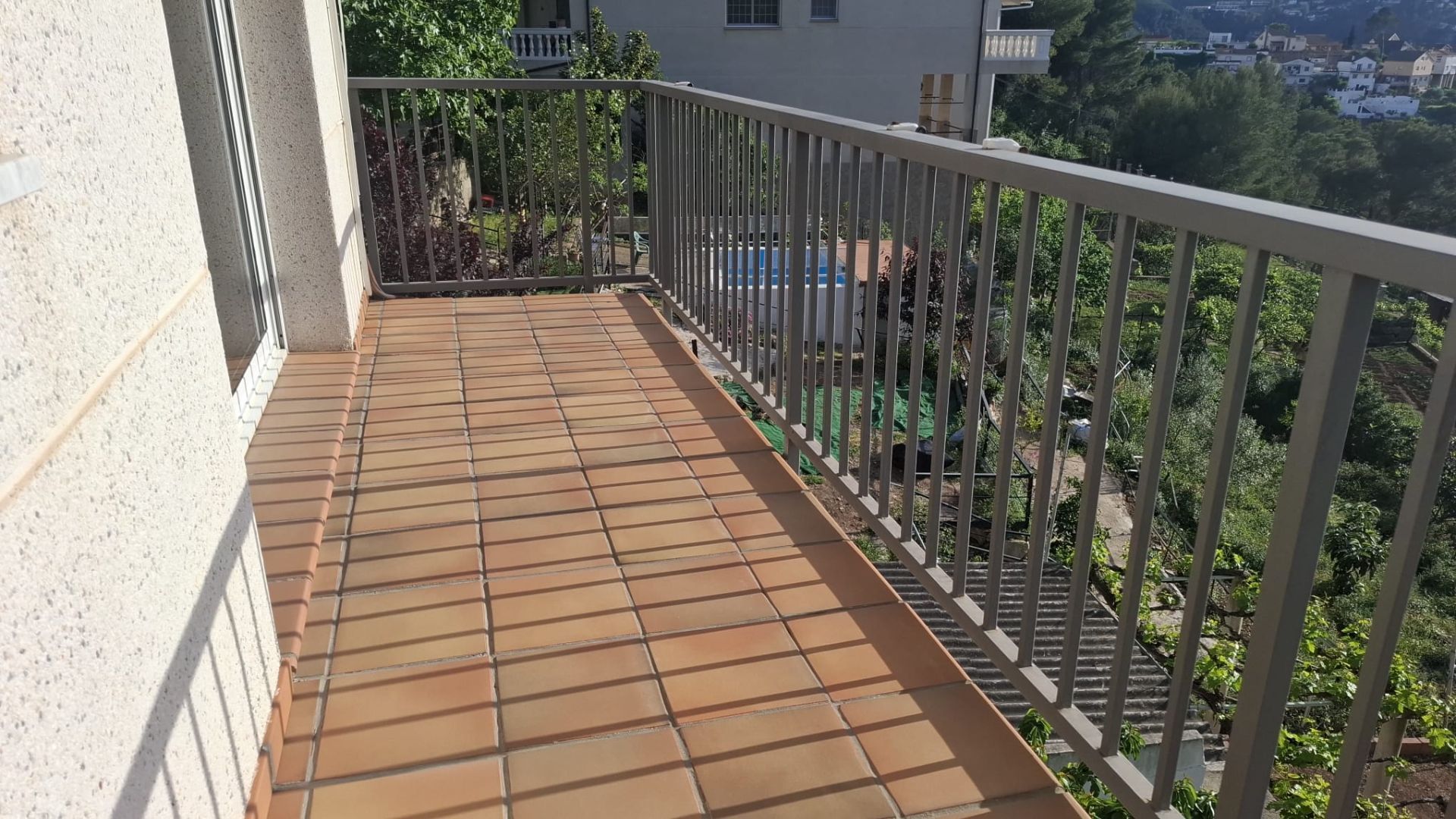 casas--chalets en vallirana ·  390000€
