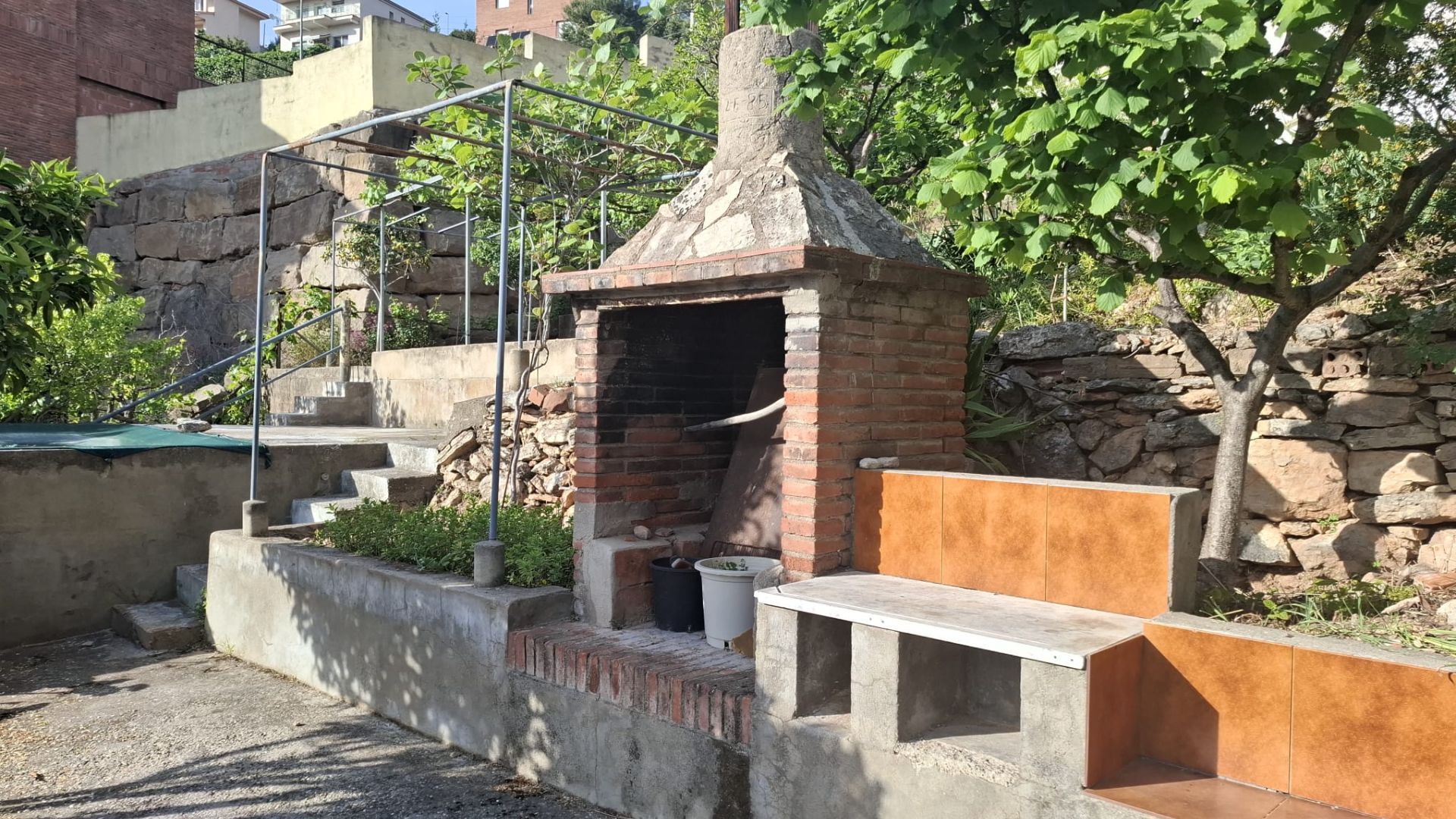 casas--chalets en vallirana ·  390000€