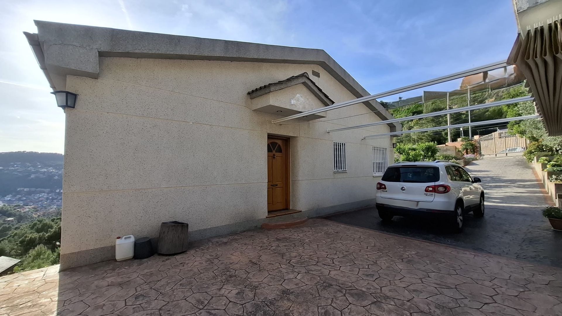 casas--chalets en vallirana ·  390000€