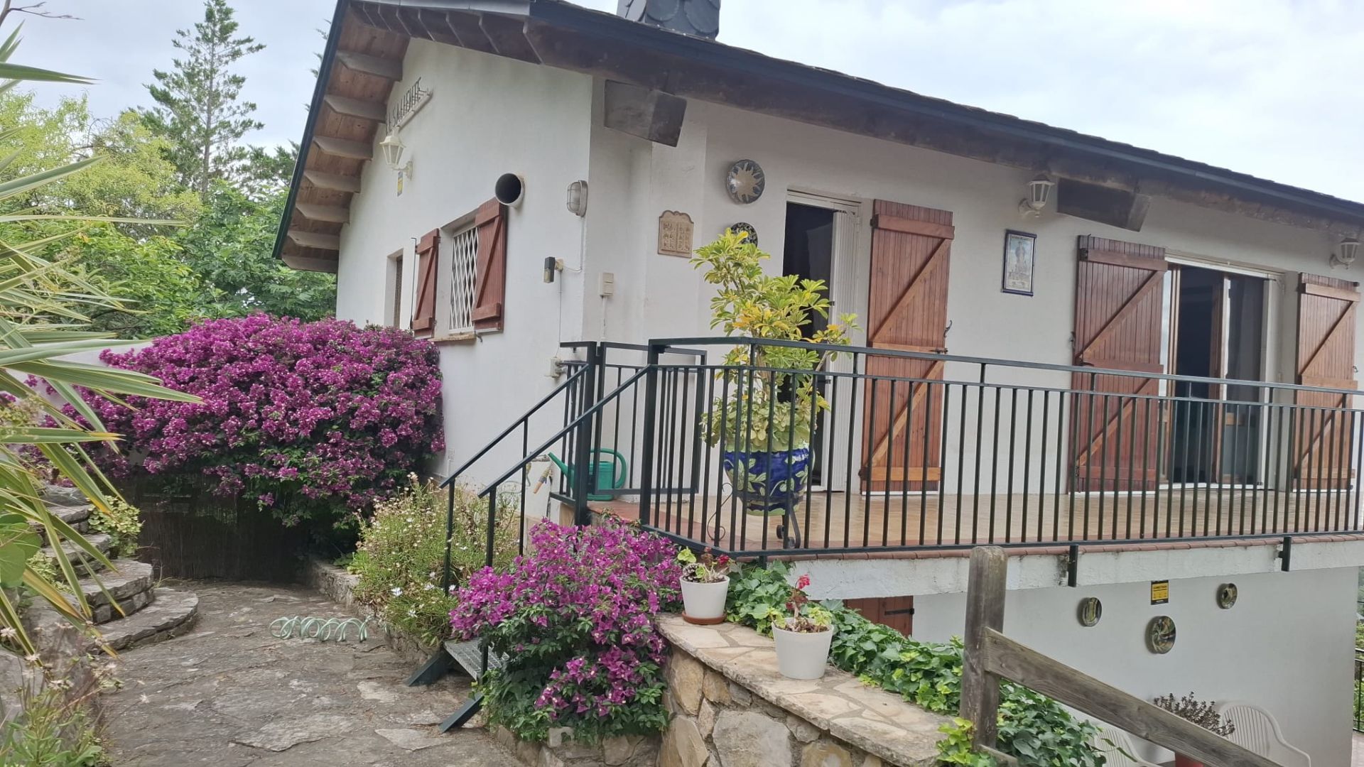 casas--chalets en vallirana ·  475000€
