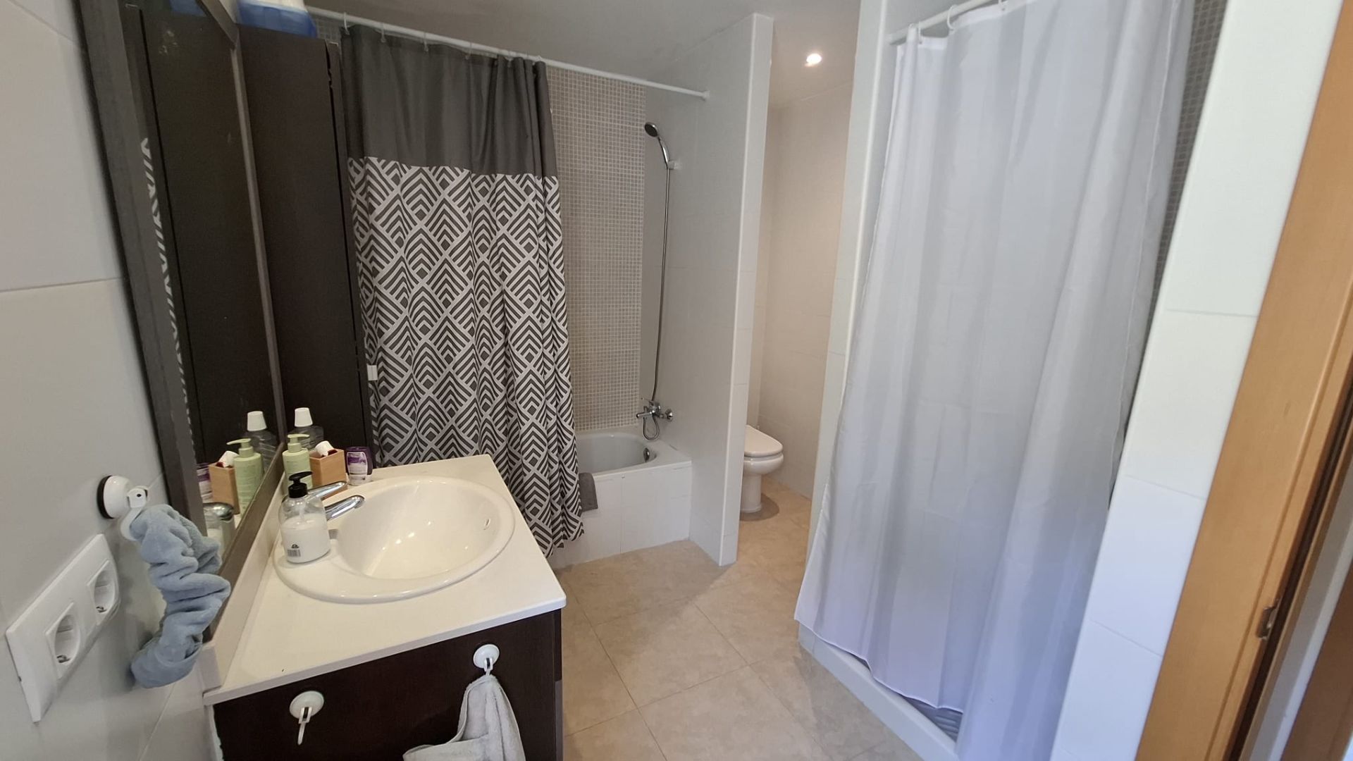 casas--chalets en vallirana ·  412000€