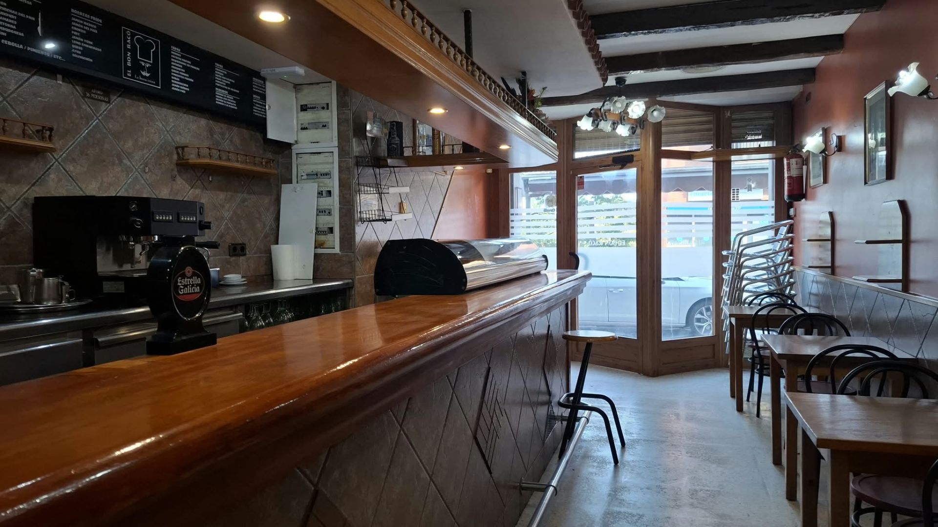 locales-comerciales en cervello ·  98000€