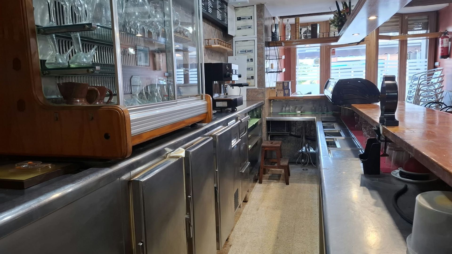 locales-comerciales en cervello ·  98000€