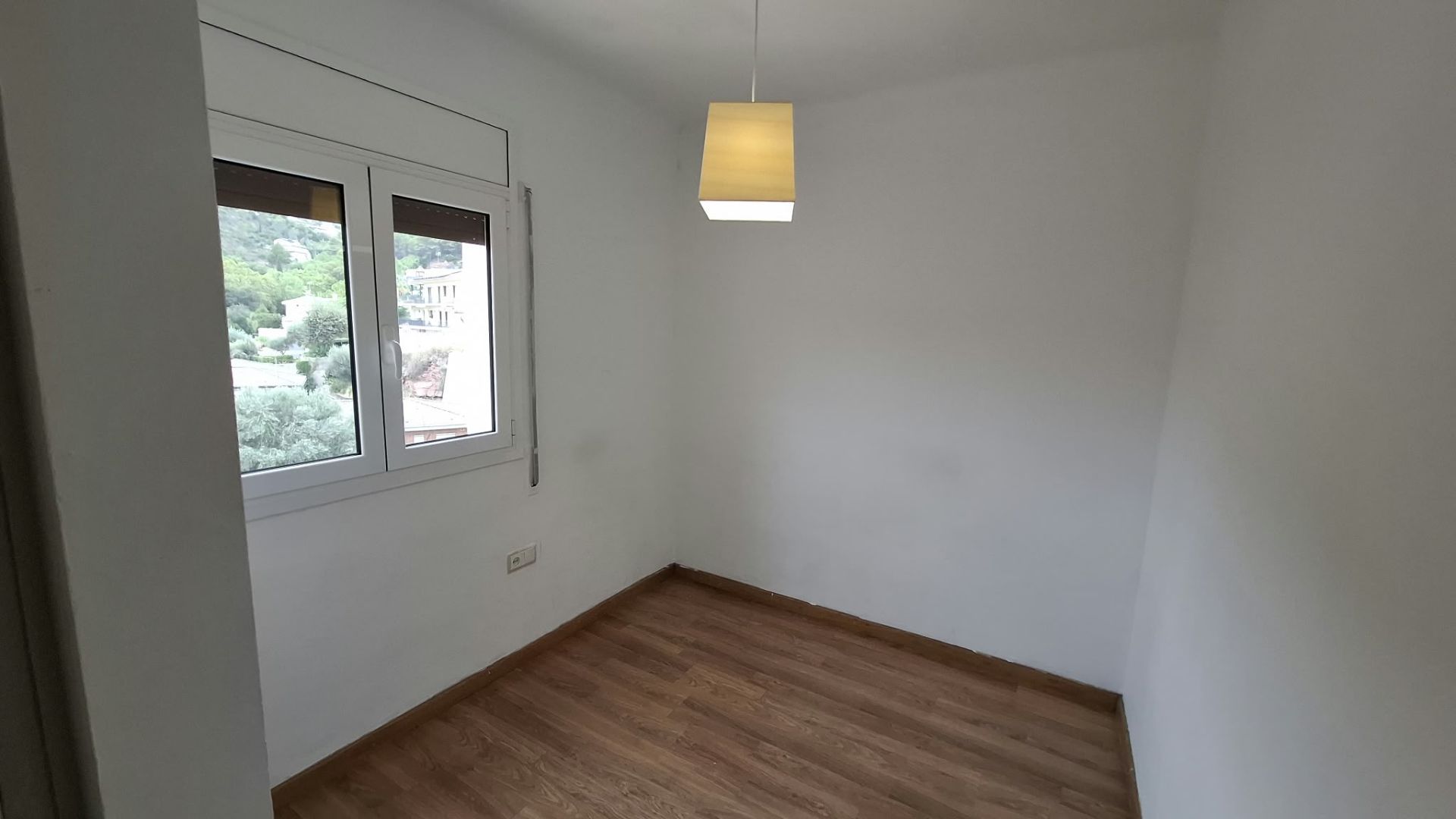 piso en vallirana ·  167000€