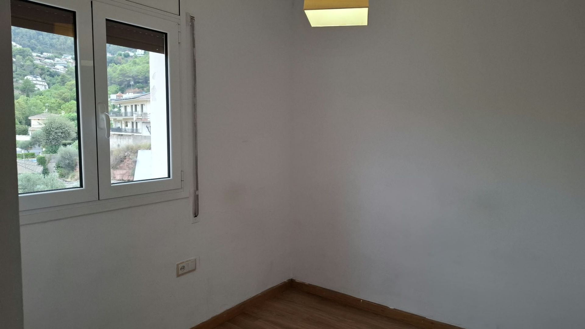 piso en vallirana ·  167000€