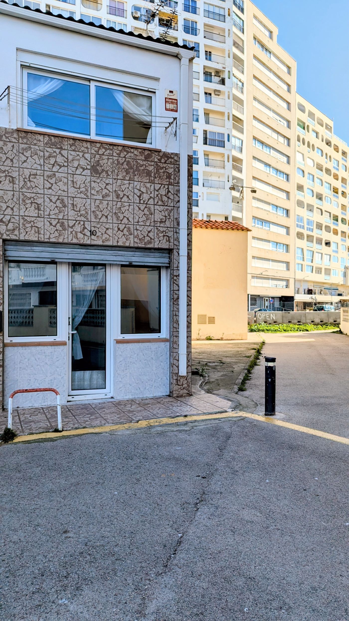 casas-adosadas en empuriabrava · muga-gran-reserva-badia 115000€