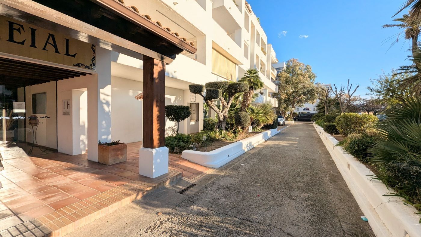 apartamentos en roses ·  165000€