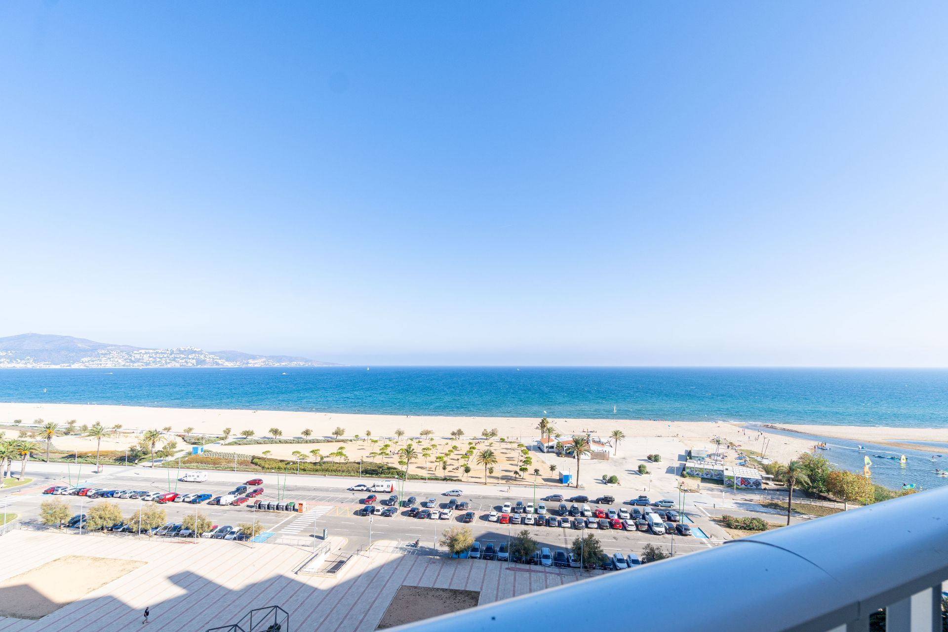 Apartment in Empuriabrava, holiday rentals