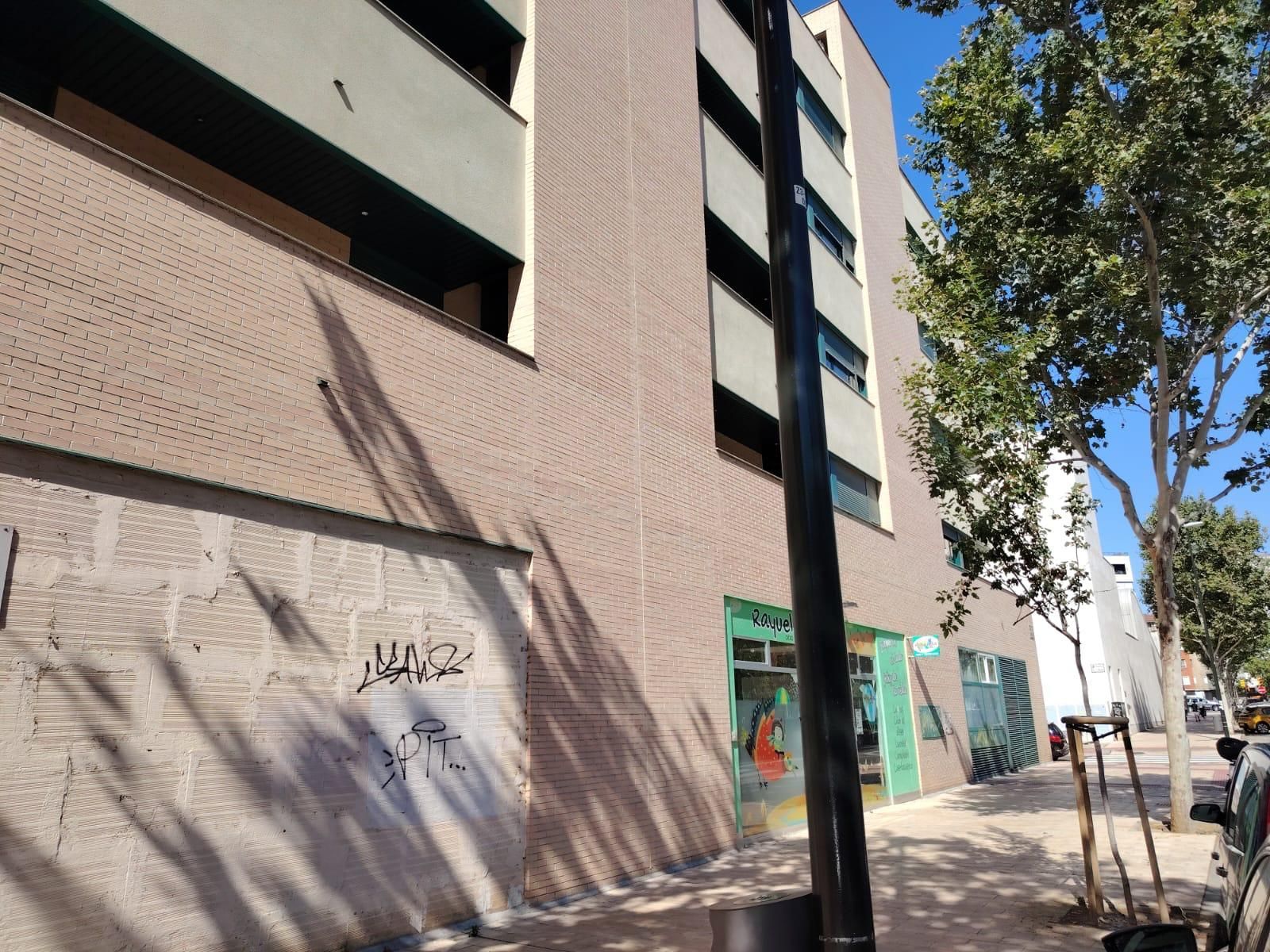 Local comercial en Zaragoza, El Rabal - Barrio Jesus, alquiler