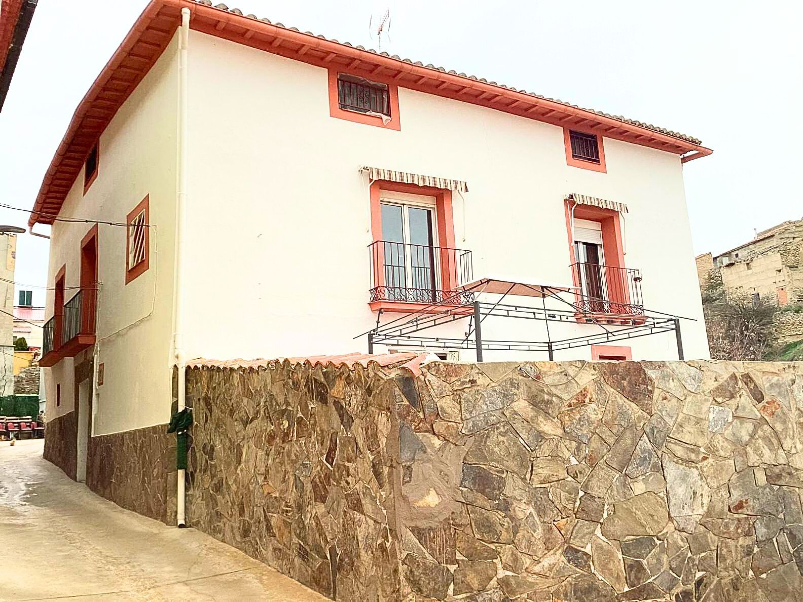 Casa de pueblo en Velilla de Jiloca, venta