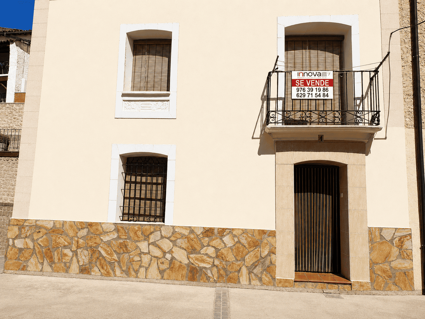 Casa de pueblo en Montón, venta