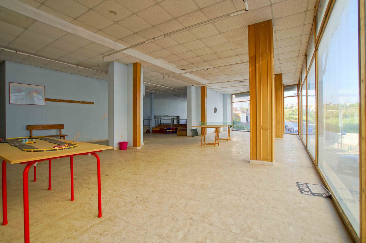 Local comercial a Blanes, Mas Borinot, en lloguer