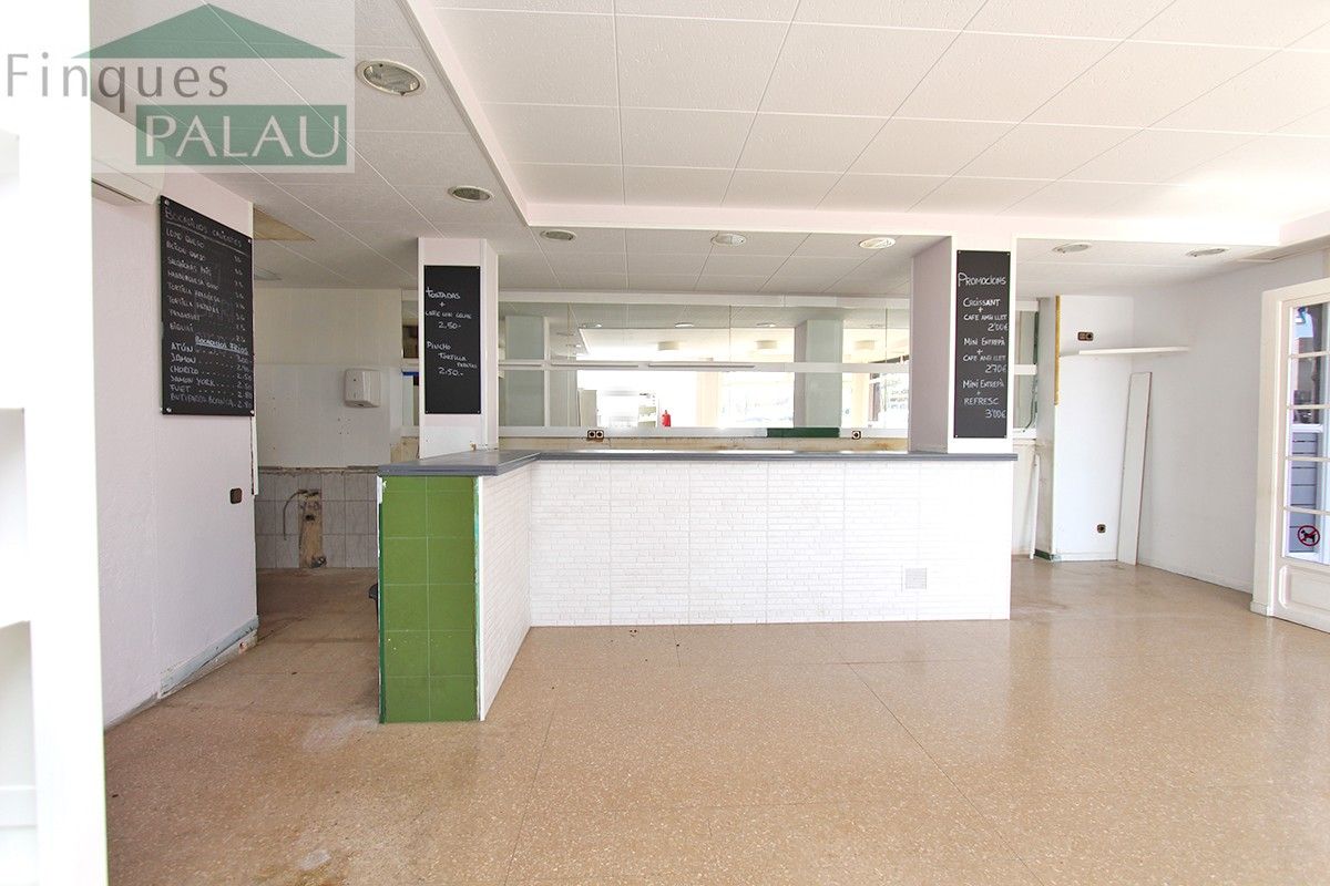 Locaux à Sant Just Desvern, BASES DE SANT PERE, vente