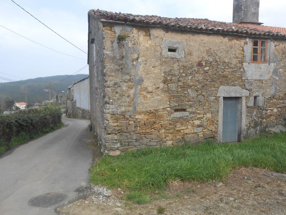 casas-de-pueblo en ponteceso · resto-provincia-de-a-coruna---ponteceso 70000€