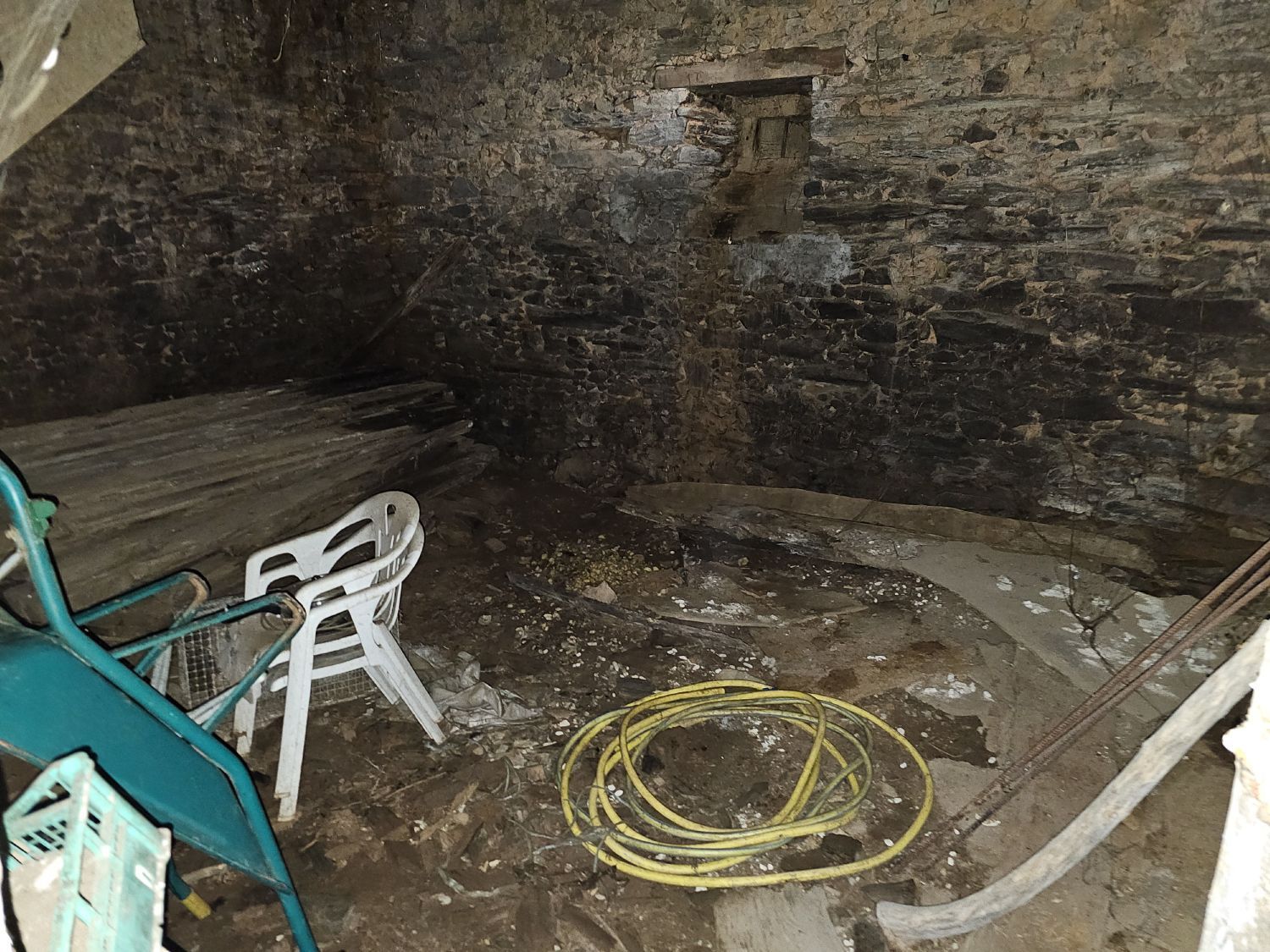 casas-de-pueblo en abegondo · abegondo 110000€