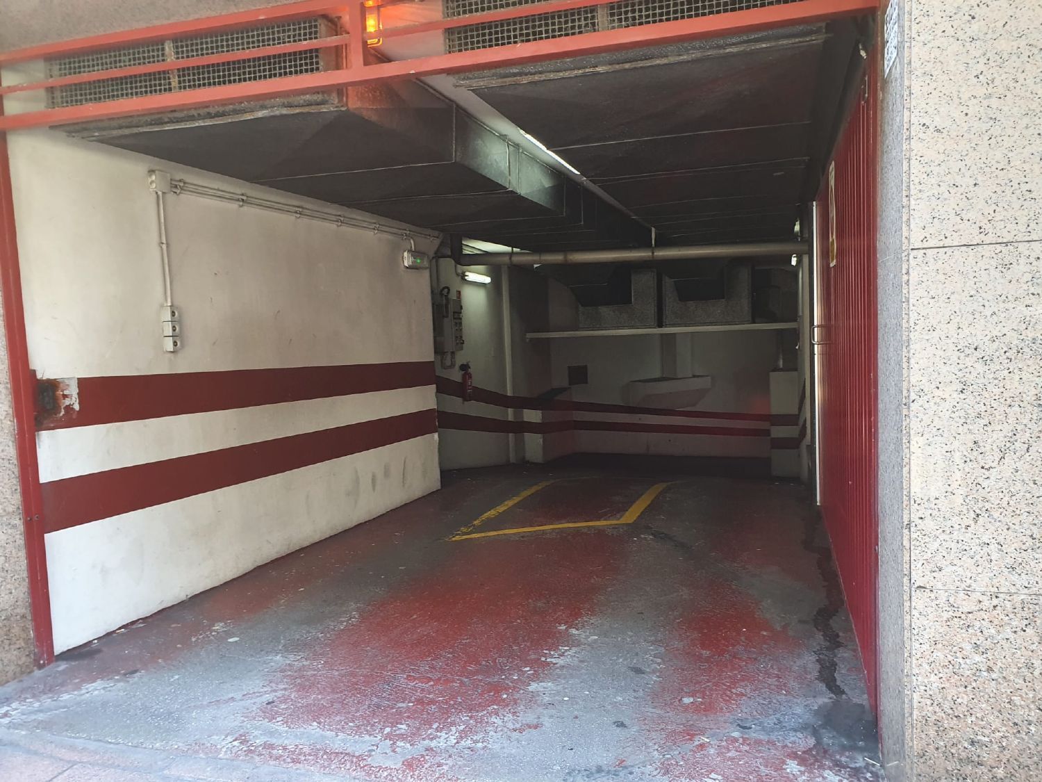 garaje en a-coruna · a-coruna-capital---sagrada-familia 90€