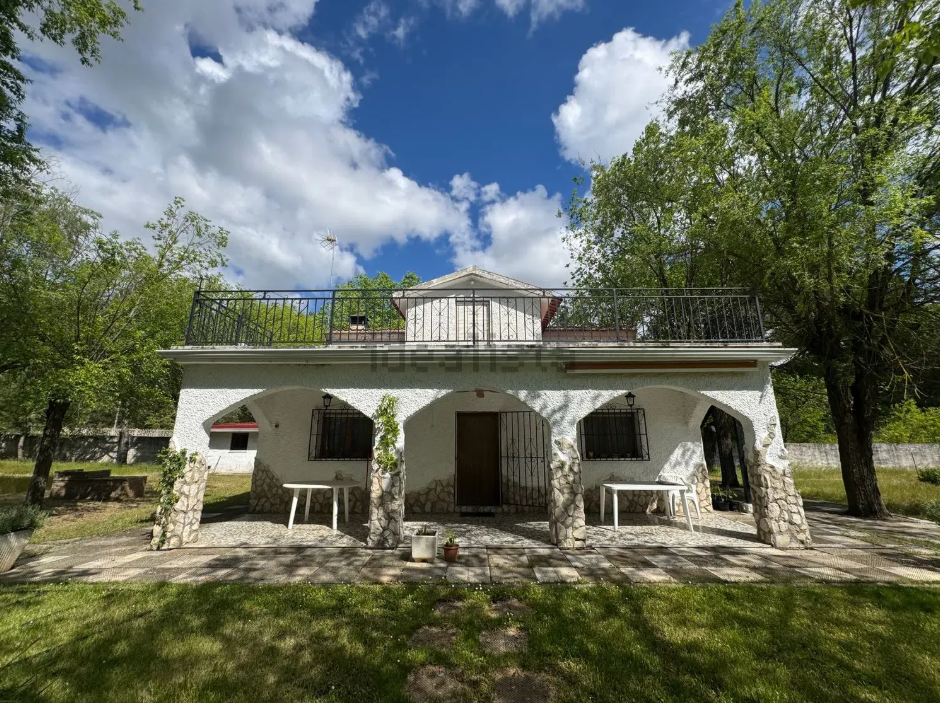 Villa in Valladolid, Puente Duero, for sale