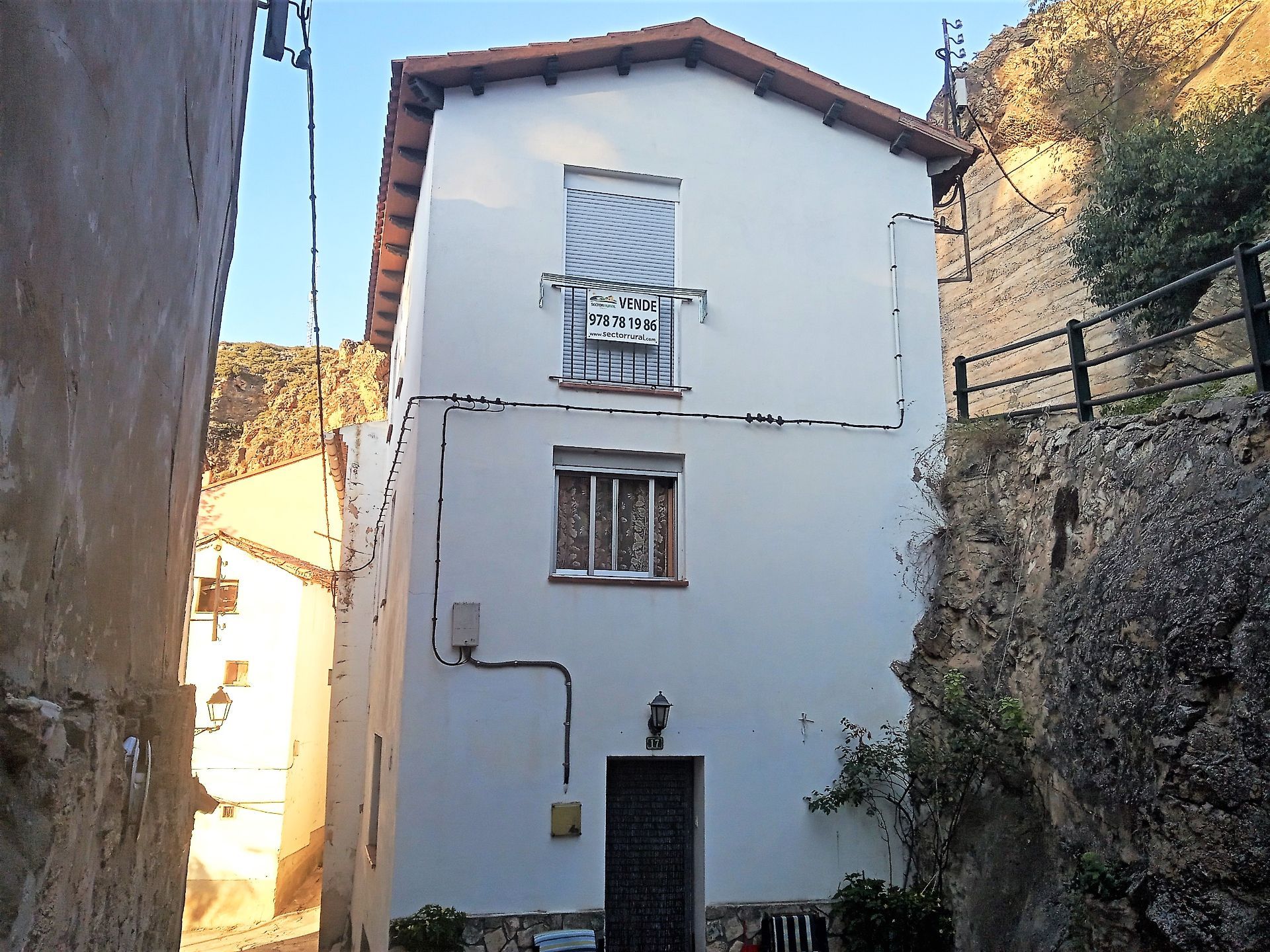 Casa de pueblo en Libros, Comarca Teruel, venta