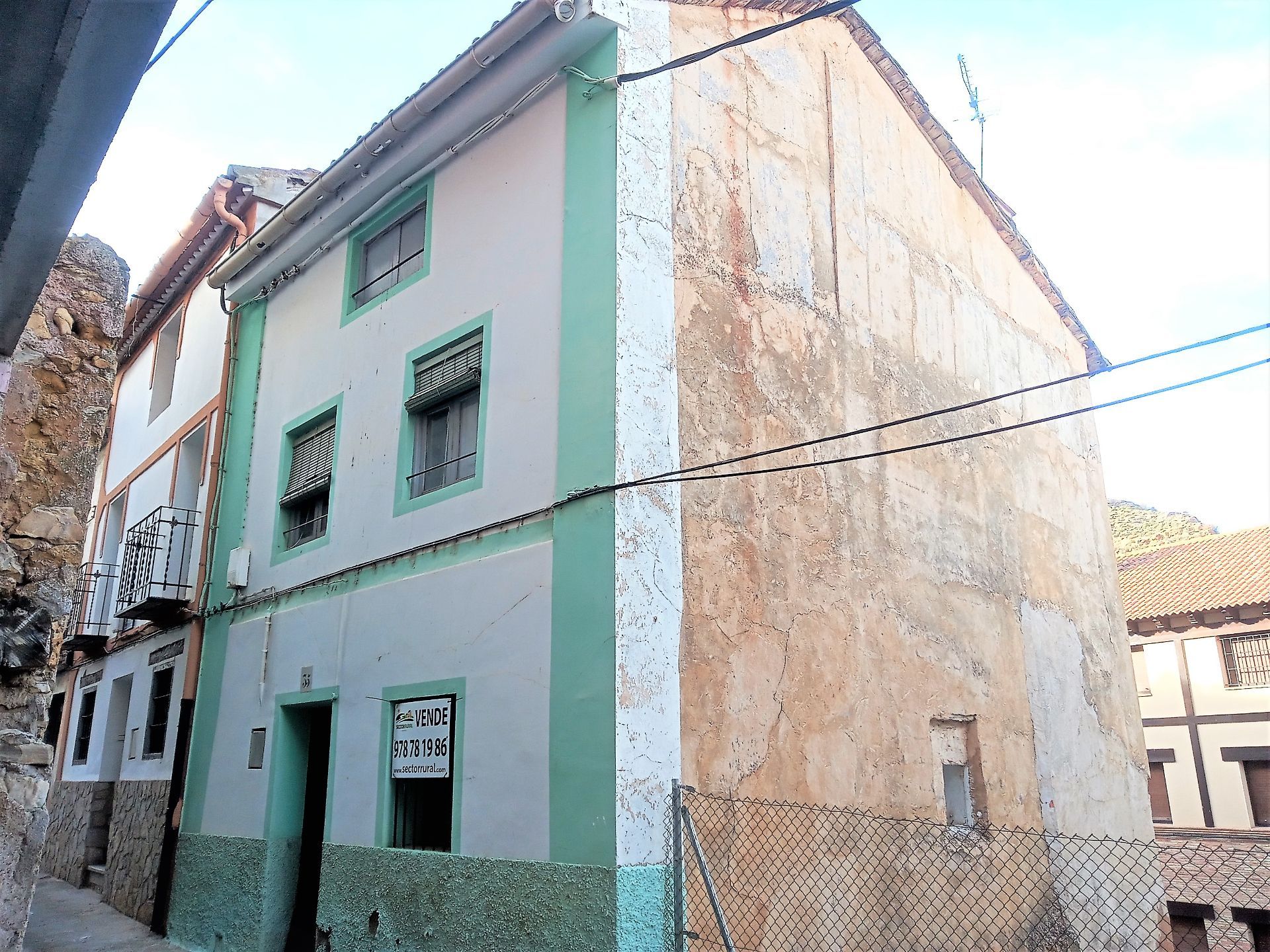 Casa de pueblo en Villel, venta