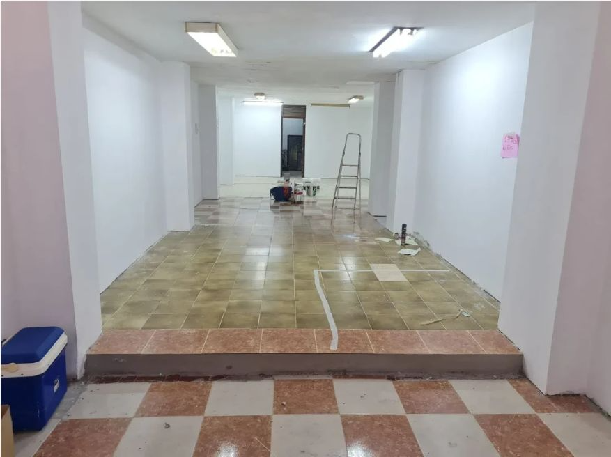 Local comercial en San Juan de Aznalfarache, venta