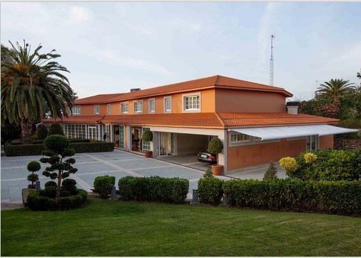 Casa / Chalet en Oleiros, Oleiros - Dorneda, venta