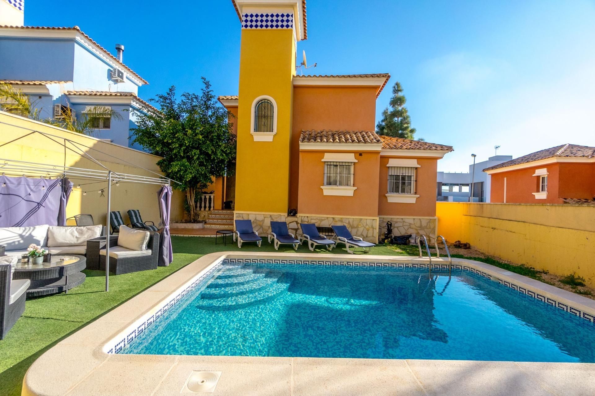 Villa i Orihuela Costa, till salu 